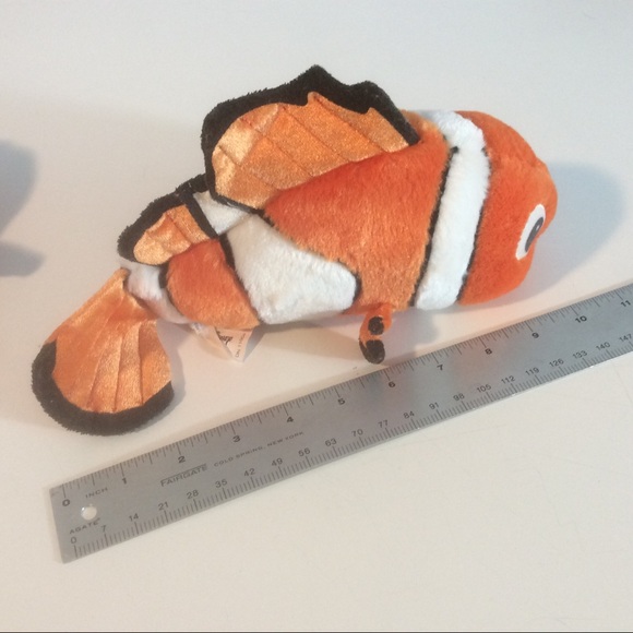 2 Disney Store Finding Nemo Orange White Clown Tropical Movie Fish Plush Toy - Picture 4 of 6